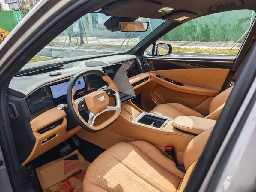 2025 Geely Galaxy L7 1.5L 112HP L4 1DHT PHEV 18.4KWH,autocango,china used car exporter,china ev exporter,chinese used car exporter,chinese used ev exporter