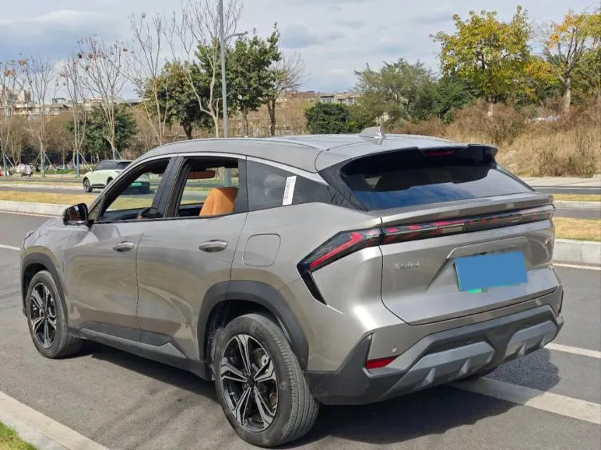 2025 Geely Galaxy L7 1.5L 112HP L4 1DHT PHEV 18.4KWH,autocango,china used car exporter,china ev exporter,chinese used car exporter,chinese used ev exporter