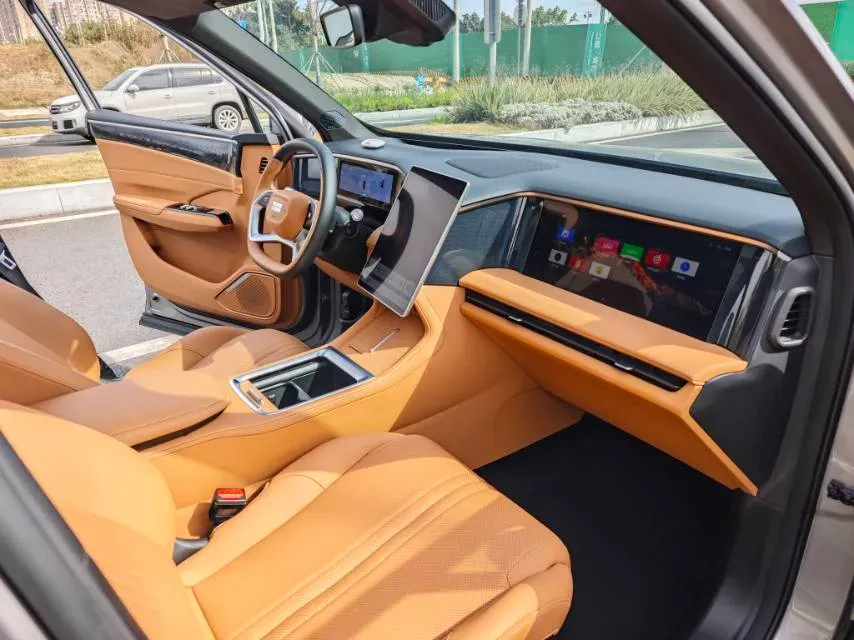 2025 Geely Galaxy L7 1.5L 112HP L4 1DHT PHEV 18.4KWH,autocango,china used car exporter,china ev exporter,chinese used car exporter,chinese used ev exporter