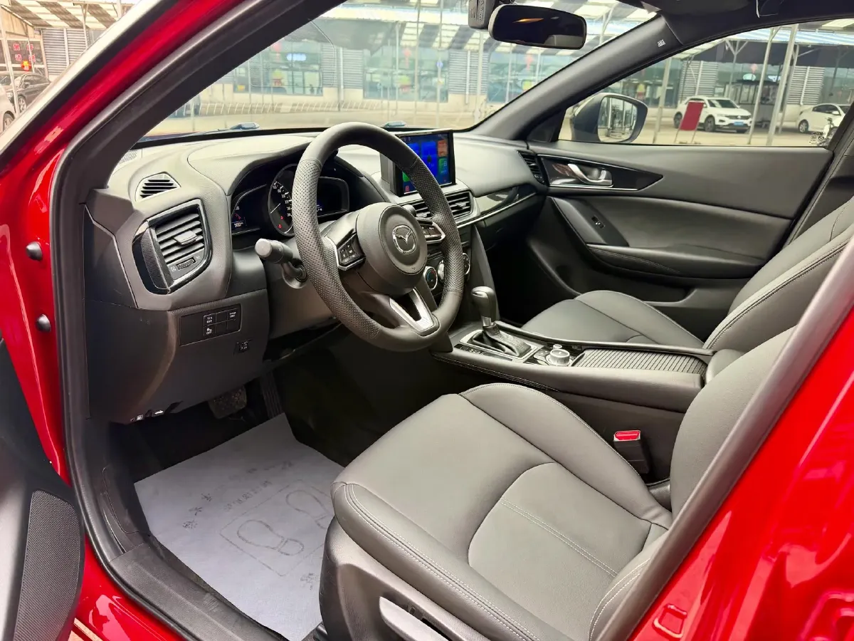 2021 Mazda CX-4 2.0L 158HP L4 6AT,autocango,china used car exporter,china ev exporter,chinese used car exporter,chinese used ev exporter