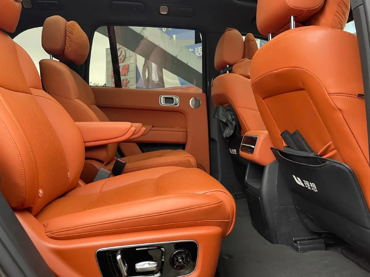 2023 Li L8 Range Extended 154HP REEV 40.9KWH,autocango,china used car exporter,china ev exporter,chinese used car exporter,chinese used ev exporter