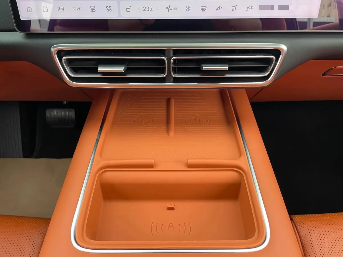 2023 Li L8 Range Extended 154HP REEV 40.9KWH,autocango,china used car exporter,china ev exporter,chinese used car exporter,chinese used ev exporter