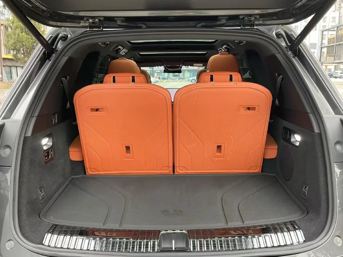 2023 Li L8 Range Extended 154HP REEV 40.9KWH,autocango,china used car exporter,china ev exporter,chinese used car exporter,chinese used ev exporter