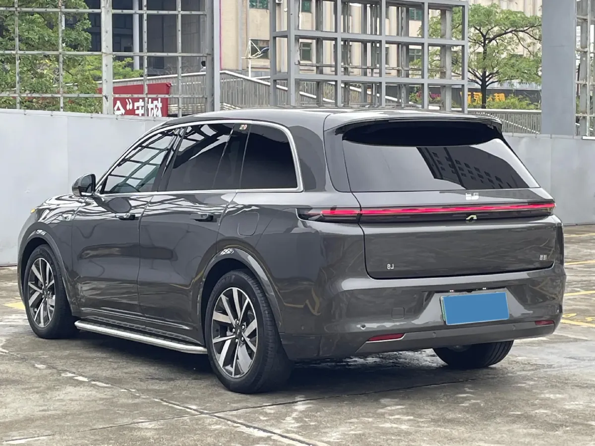 2023 Li L8 Range Extended 154HP REEV 40.9KWH,autocango,china used car exporter,china ev exporter,chinese used car exporter,chinese used ev exporter