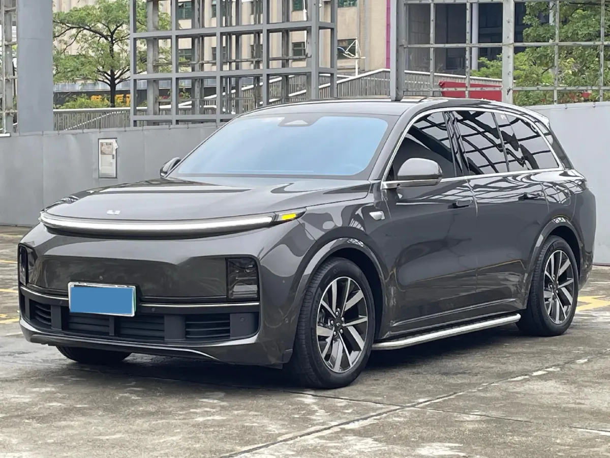 2023 Li L8 Range Extended 154HP REEV 40.9KWH,autocango,china used car exporter,china ev exporter,chinese used car exporter,chinese used ev exporter