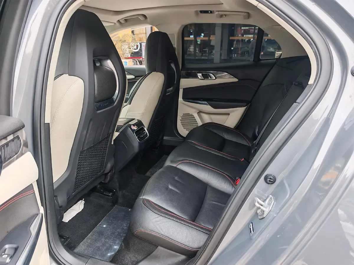 2018 Toyota C-HR 2.0L 171HP L4 CVT,autocango,china used car exporter,china ev exporter,chinese used car exporter,chinese used ev exporter