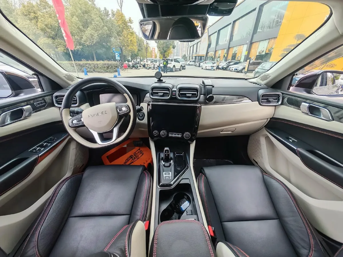 2018 Toyota C-HR 2.0L 171HP L4 CVT,autocango,china used car exporter,china ev exporter,chinese used car exporter,chinese used ev exporter