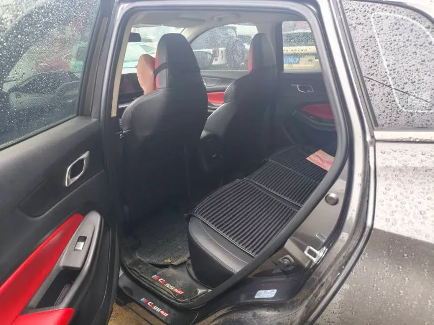 2022 ChangAn Oshan X7 Plus 1.5T 188HP L4 7DCT,autocango,china used car exporter,china ev exporter,chinese used car exporter,chinese used ev exporter