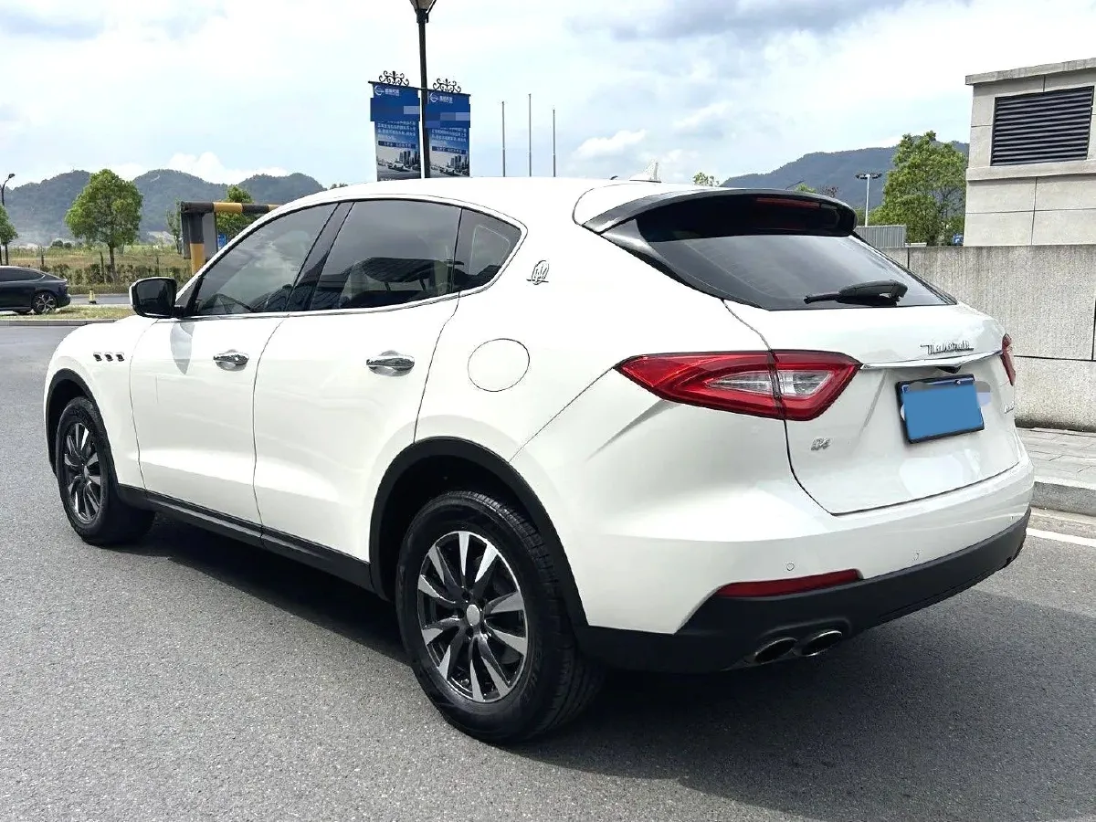 2018 Jaguar XJ 3.0T 340HP V6 8AT,autocango,china used car exporter,china ev exporter,chinese used car exporter,chinese used ev exporter