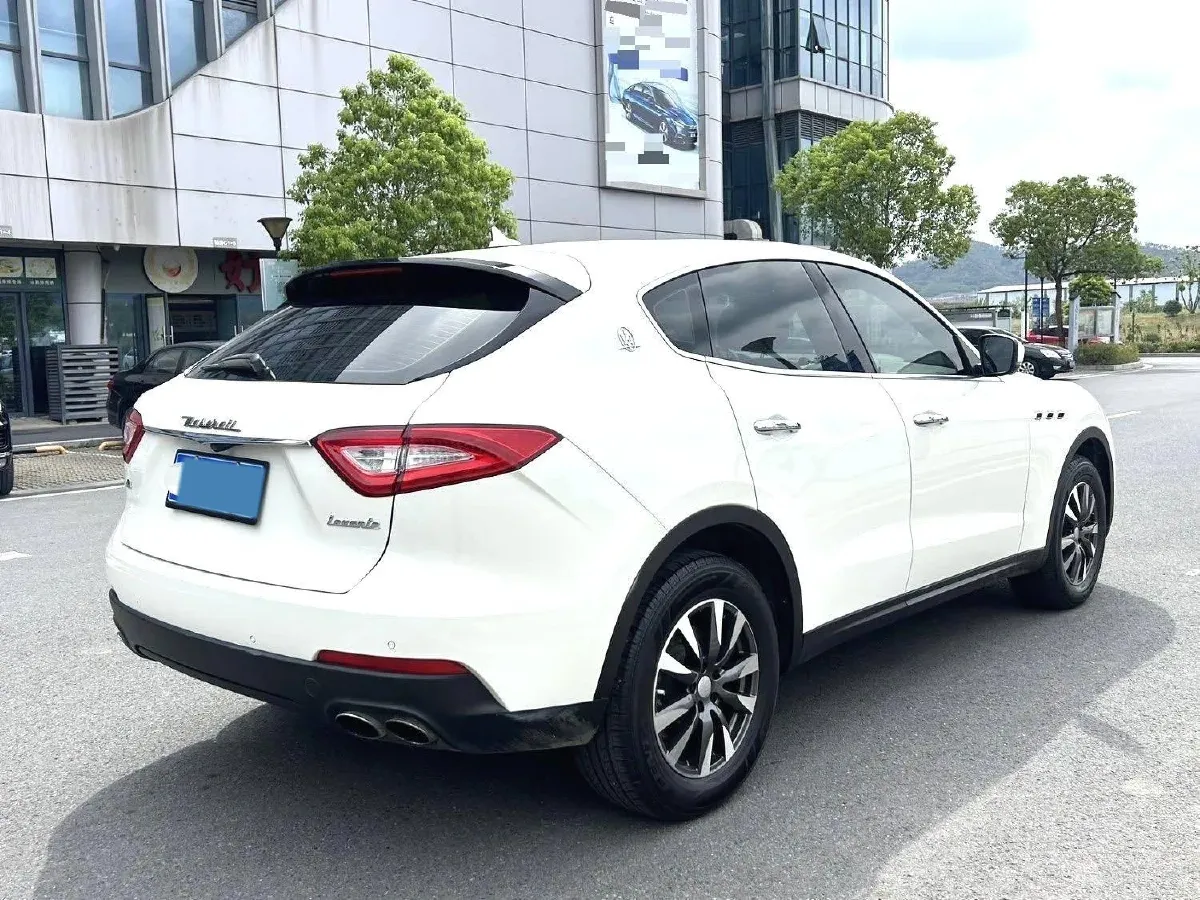 2018 Jaguar XJ 3.0T 340HP V6 8AT,autocango,china used car exporter,china ev exporter,chinese used car exporter,chinese used ev exporter