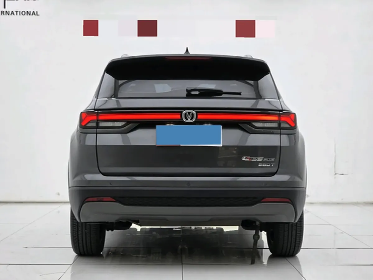 2023 ChangAn CS35 Plus 1.4T 160HP L4 7DCT,autocango,china used car exporter,china ev exporter,chinese used car exporter,chinese used ev exporter