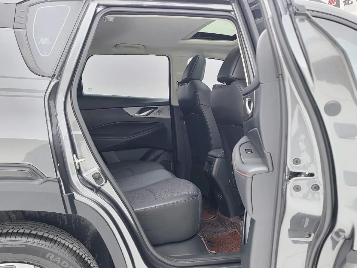 2023 ChangAn CS35 Plus 1.4T 160HP L4 7DCT,autocango,china used car exporter,china ev exporter,chinese used car exporter,chinese used ev exporter