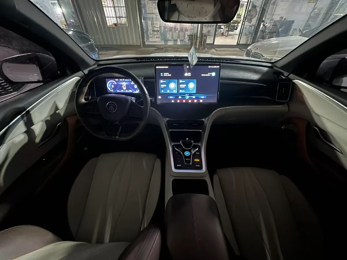 2022 Geely JiaJi 1.5T 177HP L3 7DCT PHEV 15.5KWH,autocango,china used car exporter,china ev exporter,chinese used car exporter,chinese used ev exporter