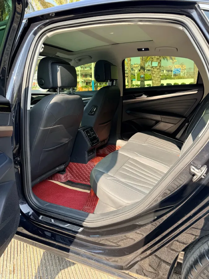 2024 Volkswagen Passat 2.0T 220HP L4 7DCT,autocango,china used car exporter,china ev exporter,chinese used car exporter,chinese used ev exporter