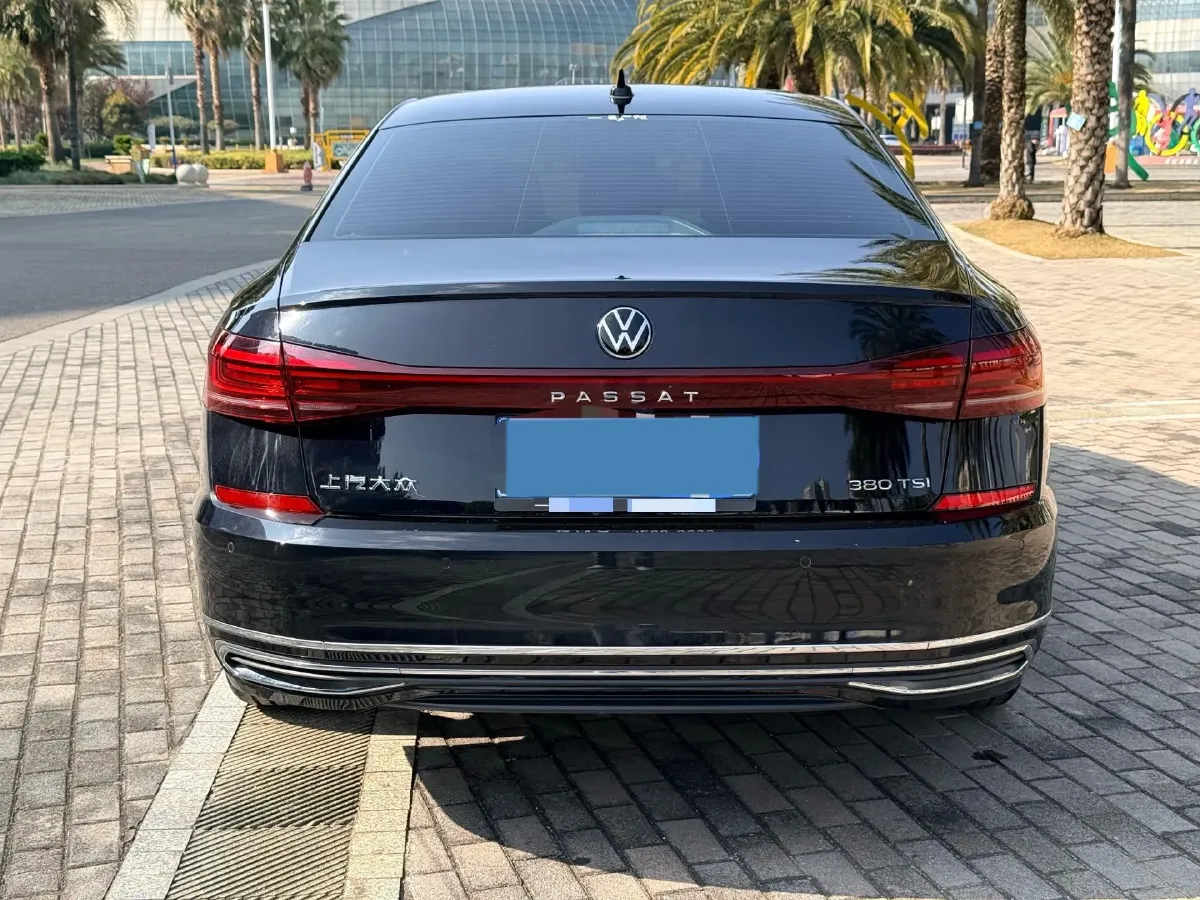2024 Volkswagen Passat 2.0T 220HP L4 7DCT,autocango,china used car exporter,china ev exporter,chinese used car exporter,chinese used ev exporter