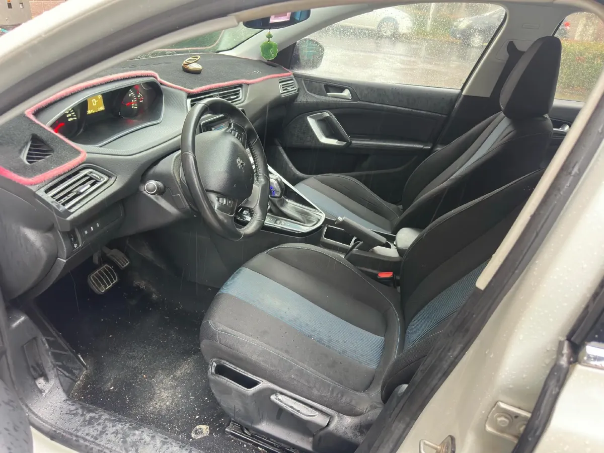 2016 Peugeot 308 1.6L 117HP L4 6AT,autocango,china used car exporter,china ev exporter,chinese used car exporter,chinese used ev exporter