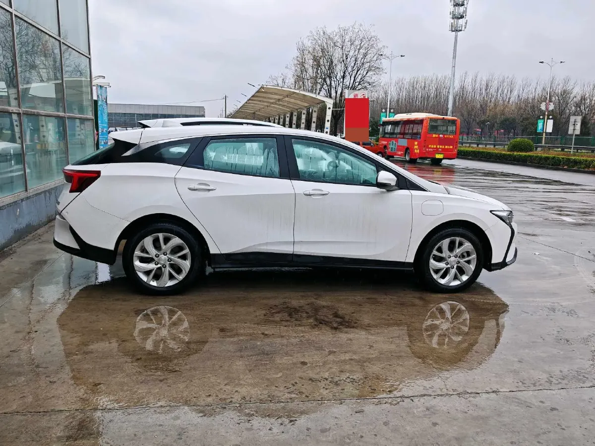 2022 Buick Velite 6 BEV 61.1KWH,autocango,china used car exporter,china ev exporter,chinese used car exporter,chinese used ev exporter