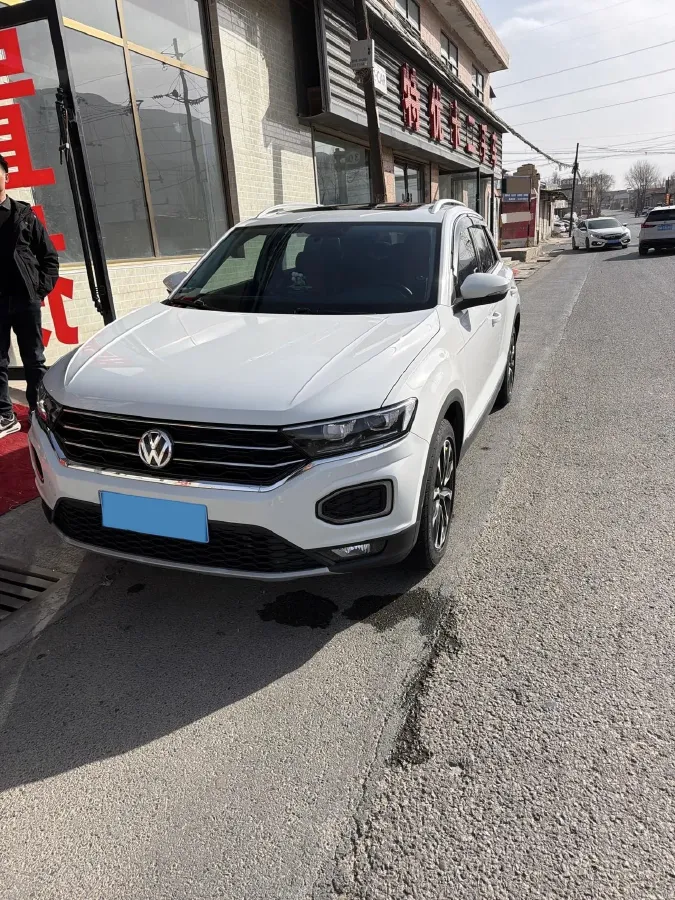2020 Volkswagen T-Roc 1.4T 150HP L4 7DCT,autocango,china used car exporter,china ev exporter,chinese used car exporter,chinese used ev exporter
