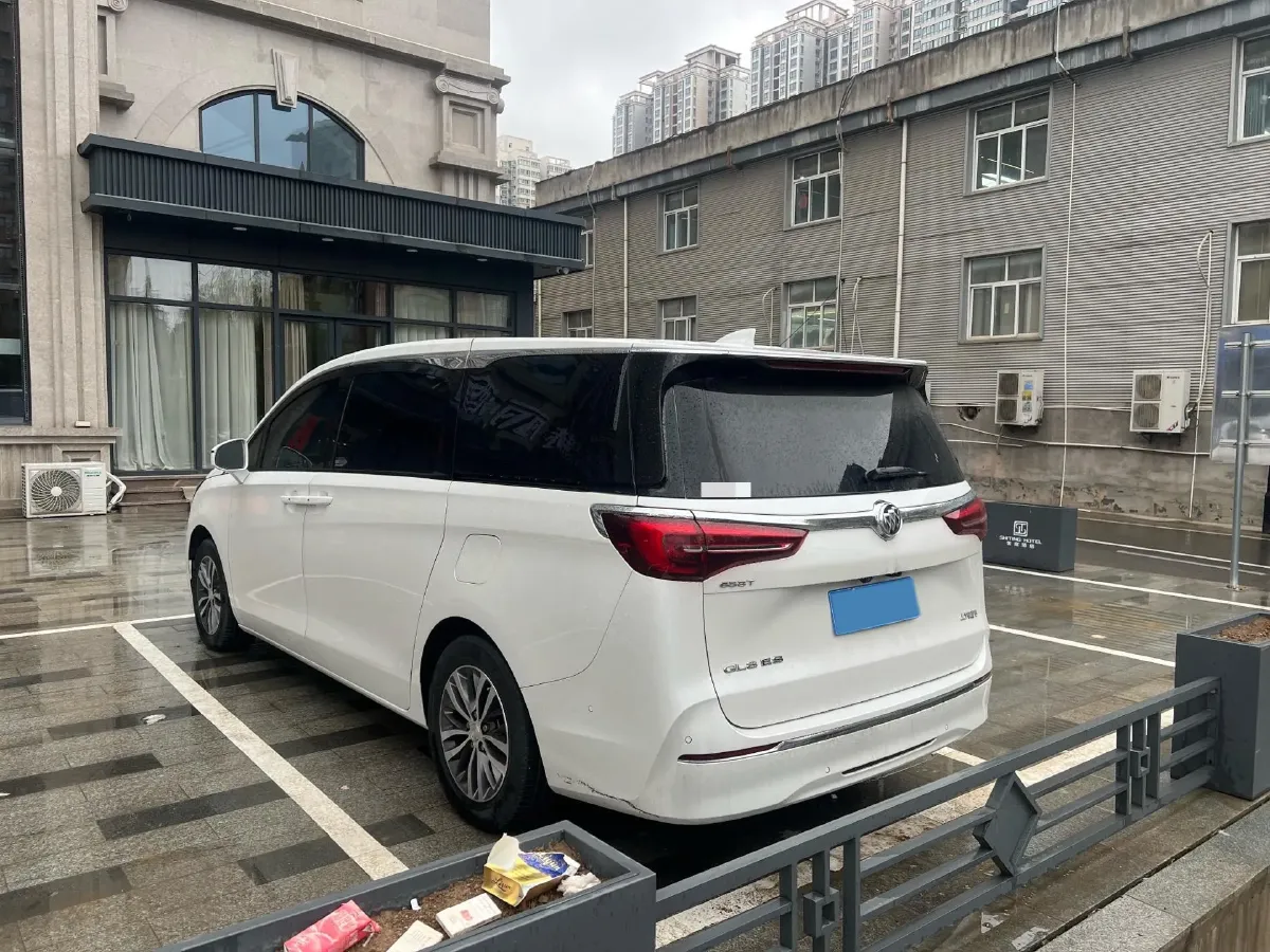 2021 Buick GL8 2.0T 237HP L4 9AT,autocango,china used car exporter,china ev exporter,chinese used car exporter,chinese used ev exporter