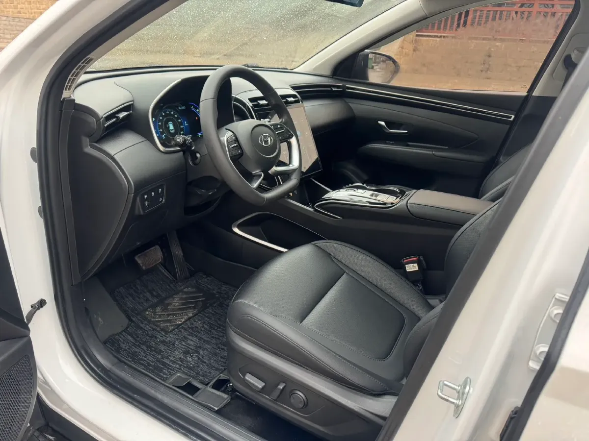 2021 Hyundai Tucson 1.5T 200HP L4 7DCT,autocango,china used car exporter,china ev exporter,chinese used car exporter,chinese used ev exporter