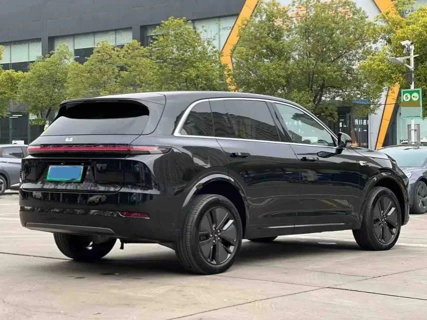 2024 Li L8 Range Extended 154HP REEV 42.8KWH,autocango,china used car exporter,china ev exporter,chinese used car exporter,chinese used ev exporter