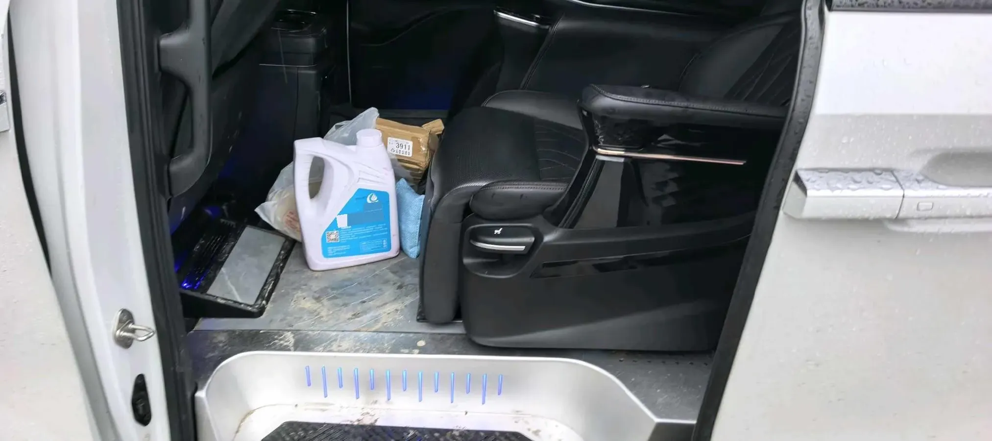 2024 GAC Trumpchi M8 2.0T 252HP L4 8AT,autocango,china used car exporter,china ev exporter,chinese used car exporter,chinese used ev exporter