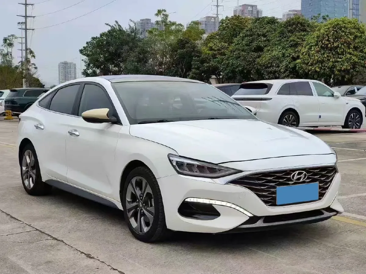 2019 Hyundai La Festa 1.6T 190HP L4 7DCT,autocango,china used car exporter,china ev exporter,chinese used car exporter,chinese used ev exporter