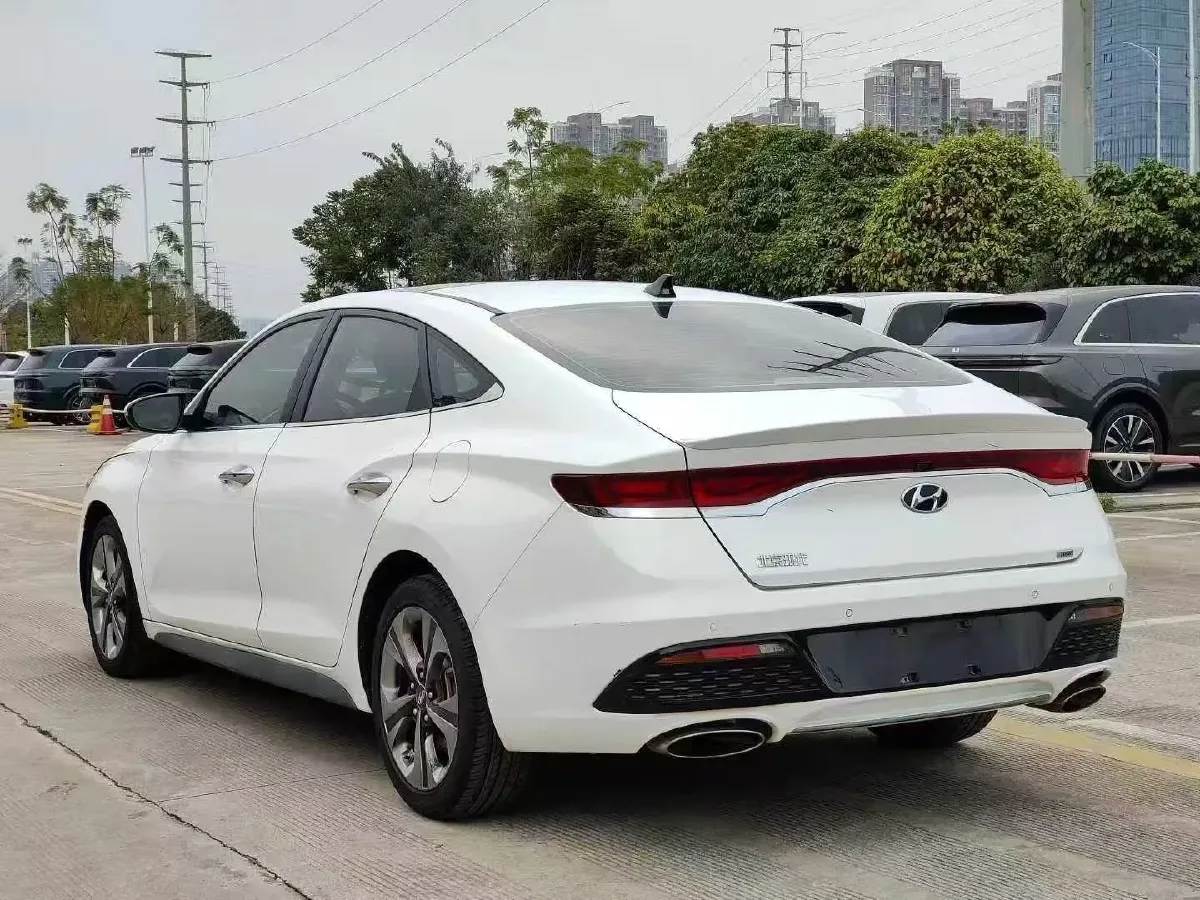 2019 Hyundai La Festa 1.6T 190HP L4 7DCT,autocango,china used car exporter,china ev exporter,chinese used car exporter,chinese used ev exporter