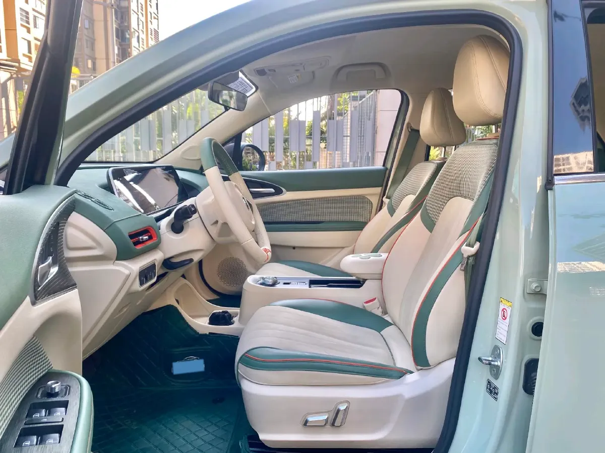 2022 ChangAn Oshan X7 Plus 1.5T 188HP L4 7DCT,autocango,china used car exporter,china ev exporter,chinese used car exporter,chinese used ev exporter