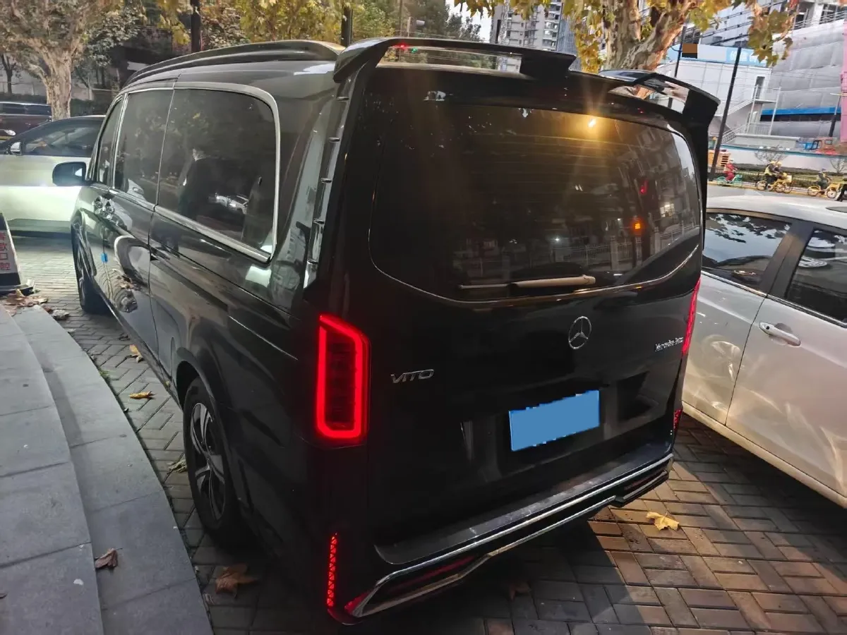 2024 Mercedes-Benz Vito 2.0T 231HP L4 9AT,autocango,china used car exporter,china ev exporter,chinese used car exporter,chinese used ev exporter