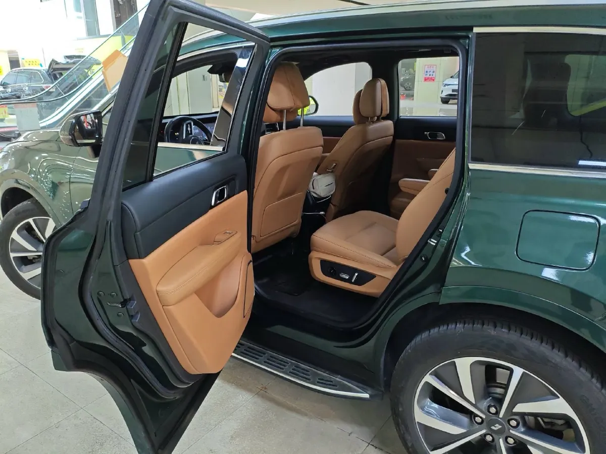 2021 Li ONE Range Extended 131HP REEV 40.5KWH,autocango,china used car exporter,china ev exporter,chinese used car exporter,chinese used ev exporter