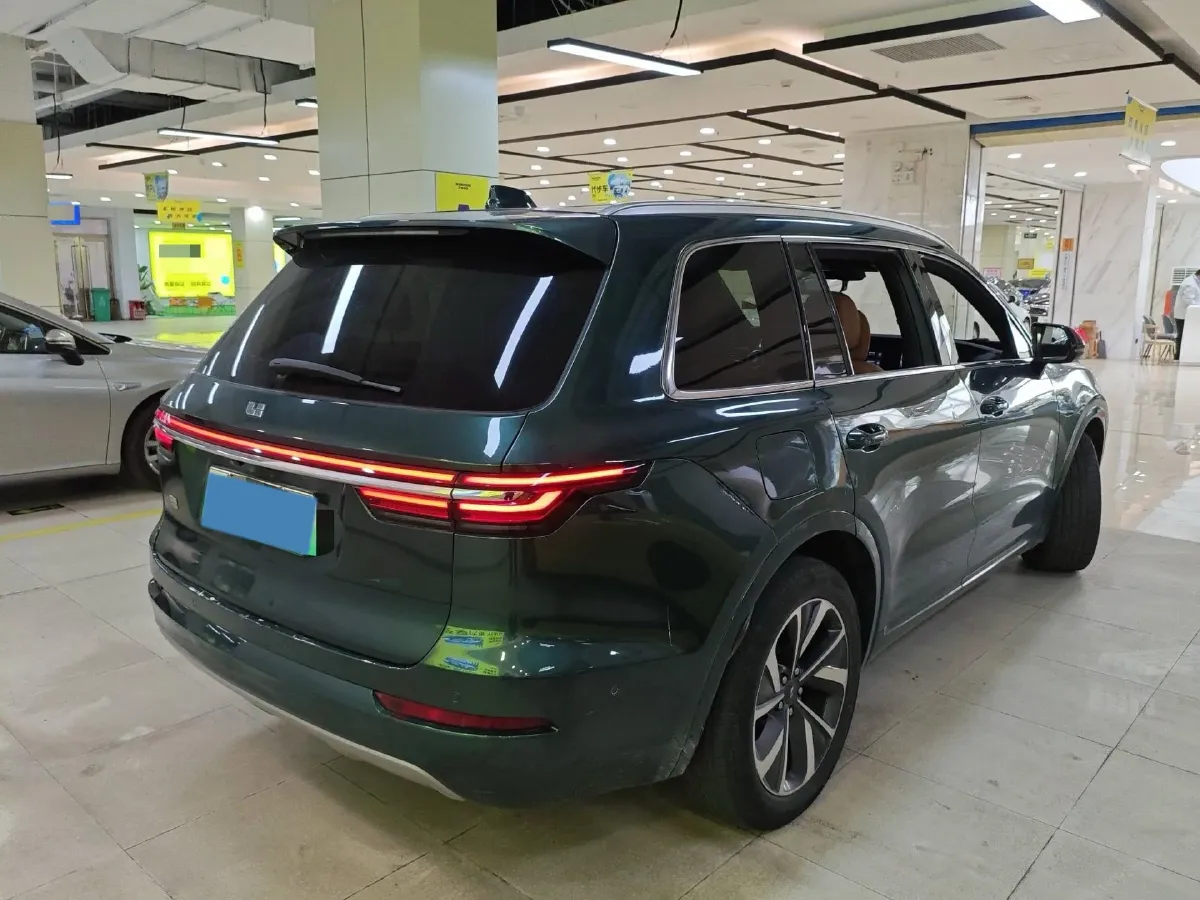 2021 Li ONE Range Extended 131HP REEV 40.5KWH,autocango,china used car exporter,china ev exporter,chinese used car exporter,chinese used ev exporter