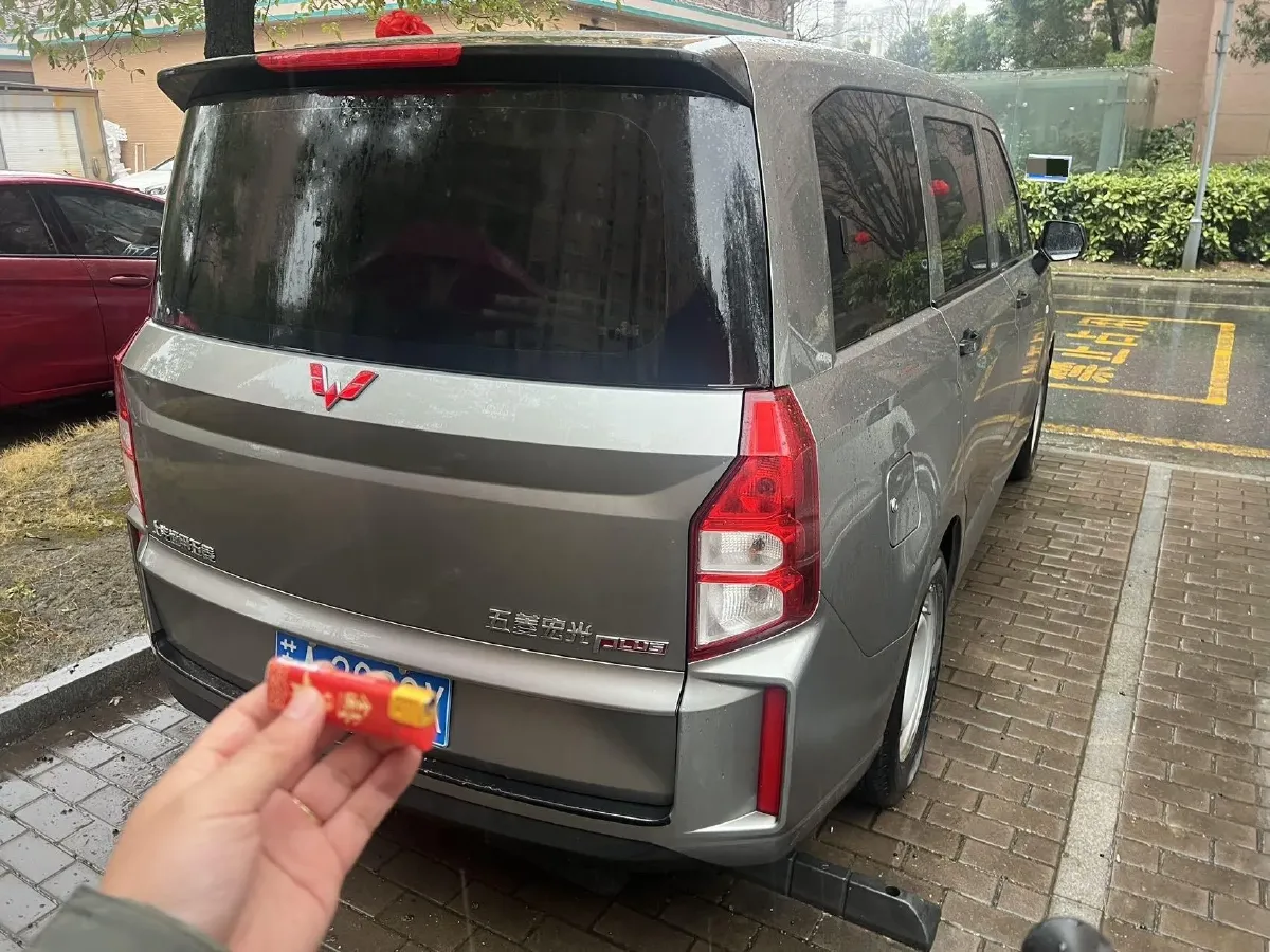 2019 WuLing HongGuang Plus 1.5T 147HP L4 6MT,autocango,china used car exporter,china ev exporter,chinese used car exporter,chinese used ev exporter