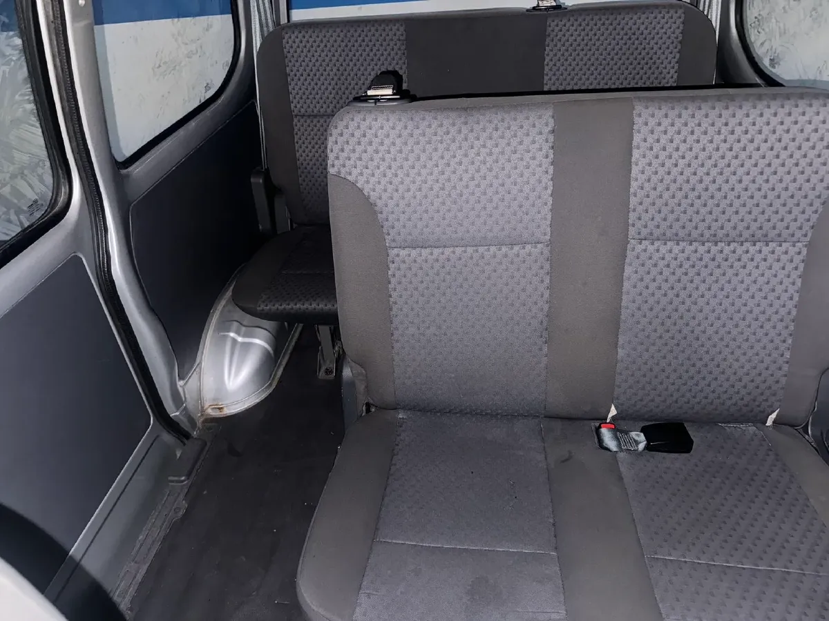 2015 WuLing ZhiGuang 1.2L 82HP L4 5MT,autocango,china used car exporter,china ev exporter,chinese used car exporter,chinese used ev exporter