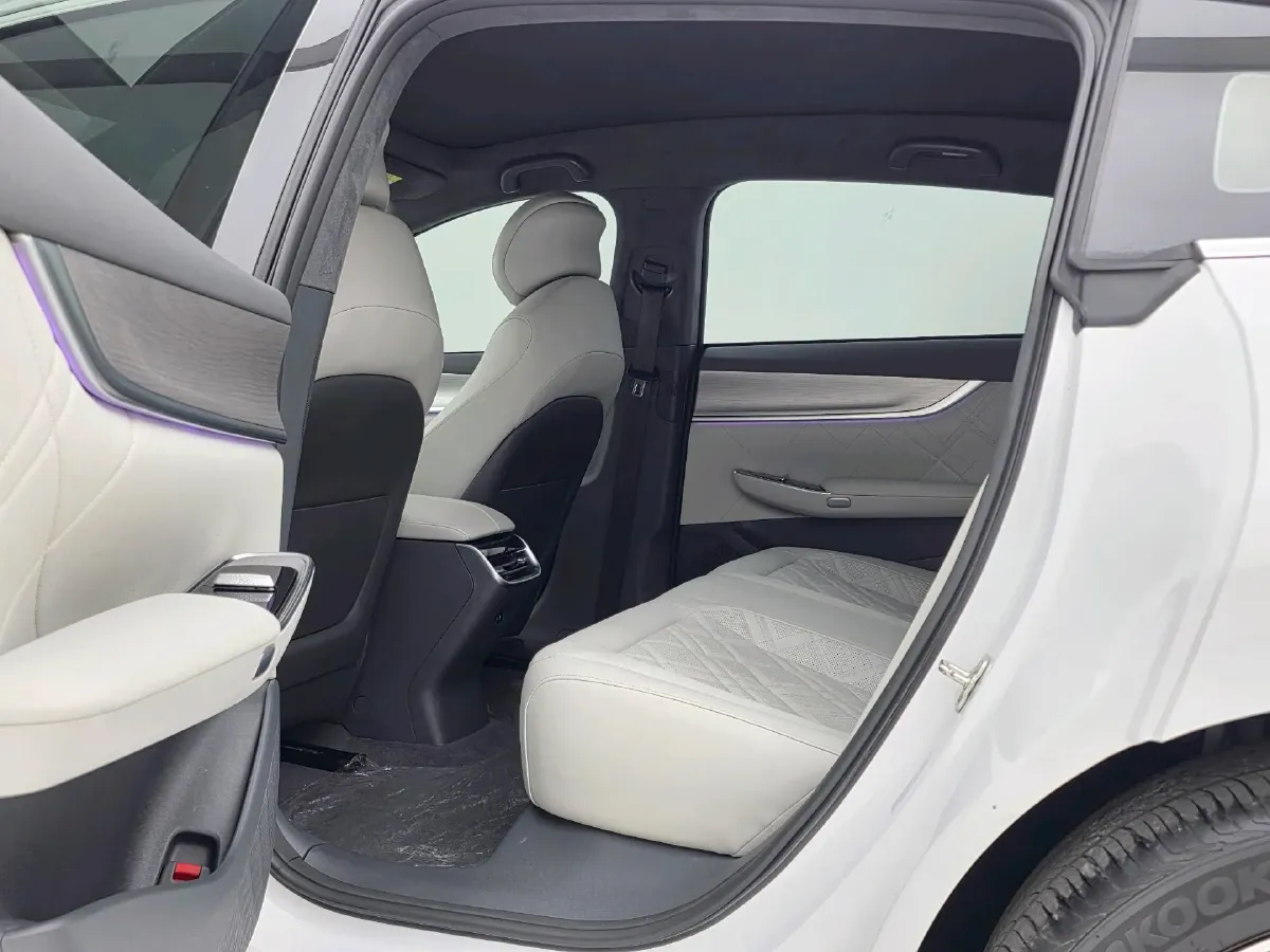 2023 ChangAn QiYuan A07 1.5L 95HP L4 REEV 28.4KWH,autocango,china used car exporter,china ev exporter,chinese used car exporter,chinese used ev exporter