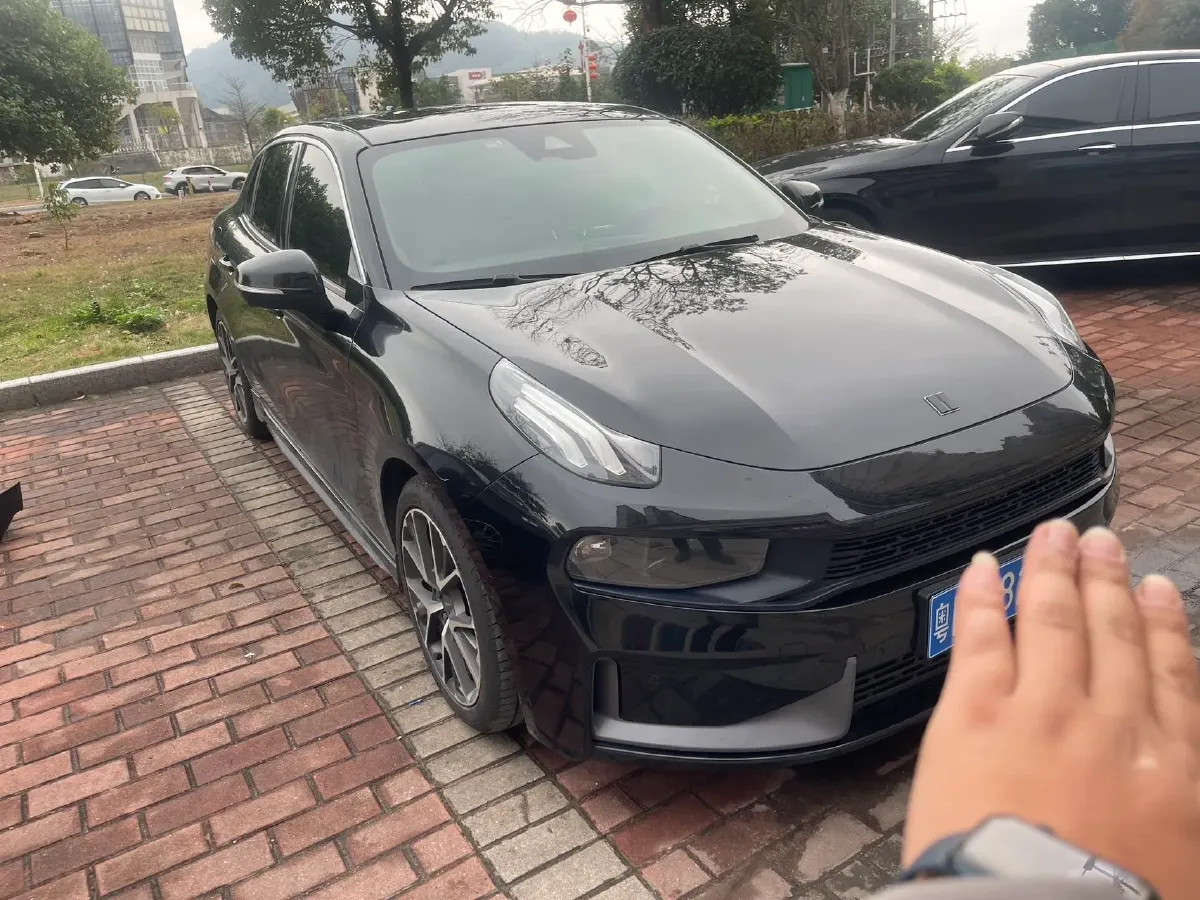 2018 Toyota C-HR 2.0L 171HP L4 CVT,autocango,china used car exporter,china ev exporter,chinese used car exporter,chinese used ev exporter