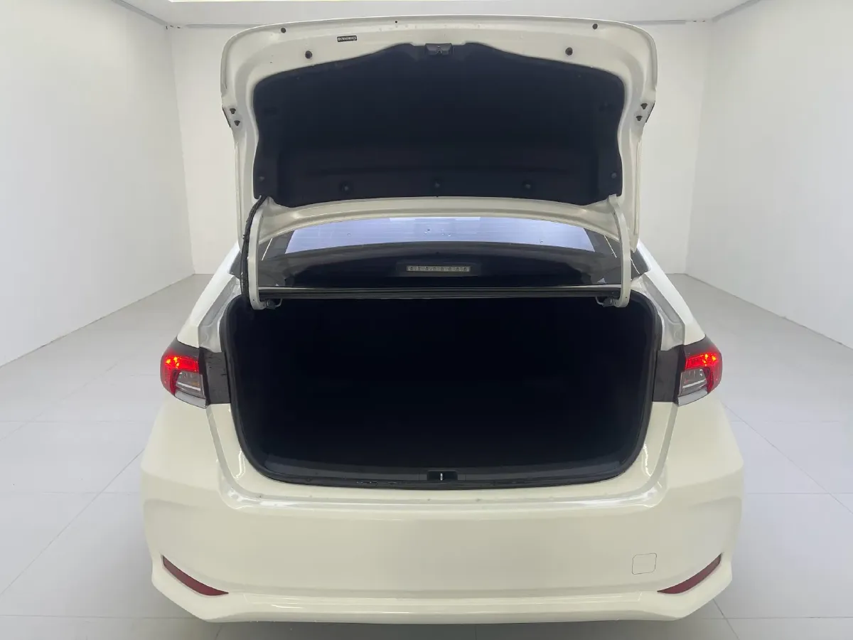 2021 Toyota Corolla 1.2T 116HP L4 CVT,autocango,china used car exporter,china ev exporter,chinese used car exporter,chinese used ev exporter