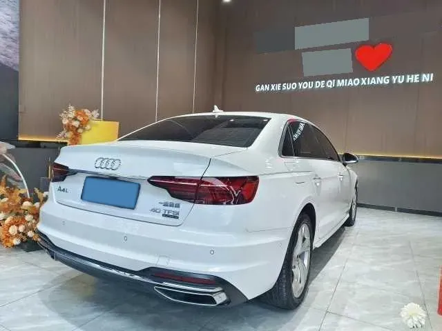 2020 Audi A4L 2.0T 190HP L4 7DCT,autocango,china used car exporter,china ev exporter,chinese used car exporter,chinese used ev exporter