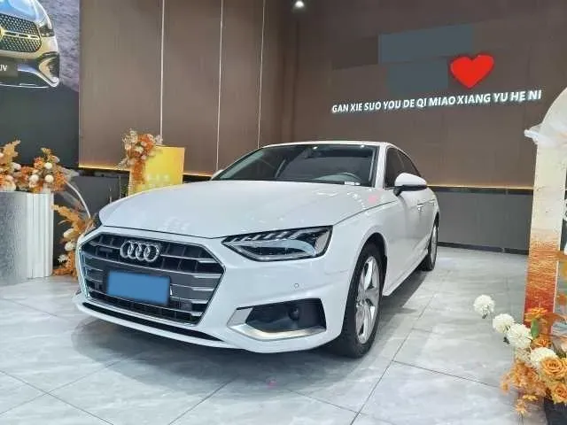 2020 Audi A4L 2.0T 190HP L4 7DCT,autocango,china used car exporter,china ev exporter,chinese used car exporter,chinese used ev exporter