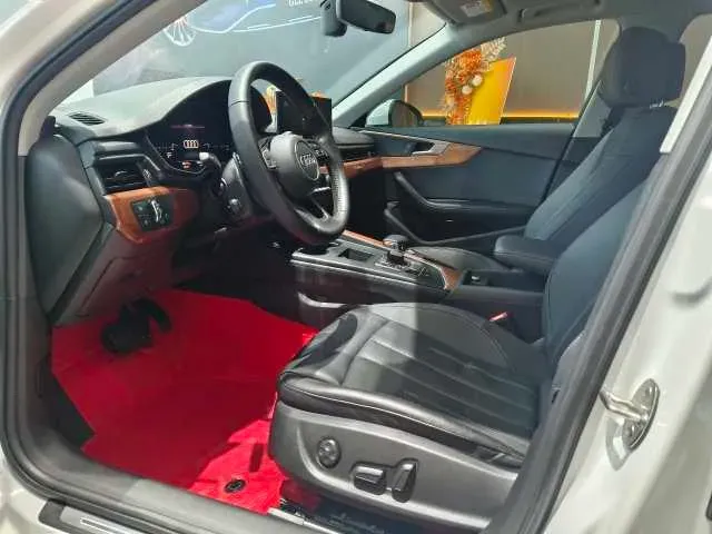 2020 Audi A4L 2.0T 190HP L4 7DCT,autocango,china used car exporter,china ev exporter,chinese used car exporter,chinese used ev exporter