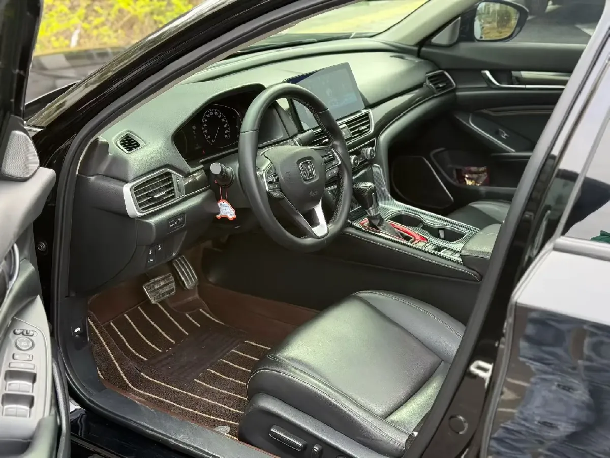 2022 Honda Accord 1.5T 194HP L4 CVT,autocango,china used car exporter,china ev exporter,chinese used car exporter,chinese used ev exporter