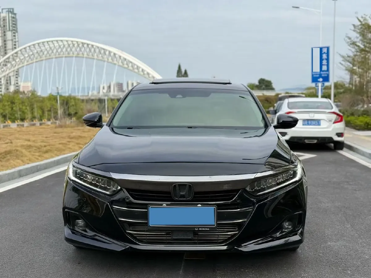2022 Honda Accord 1.5T 194HP L4 CVT,autocango,china used car exporter,china ev exporter,chinese used car exporter,chinese used ev exporter