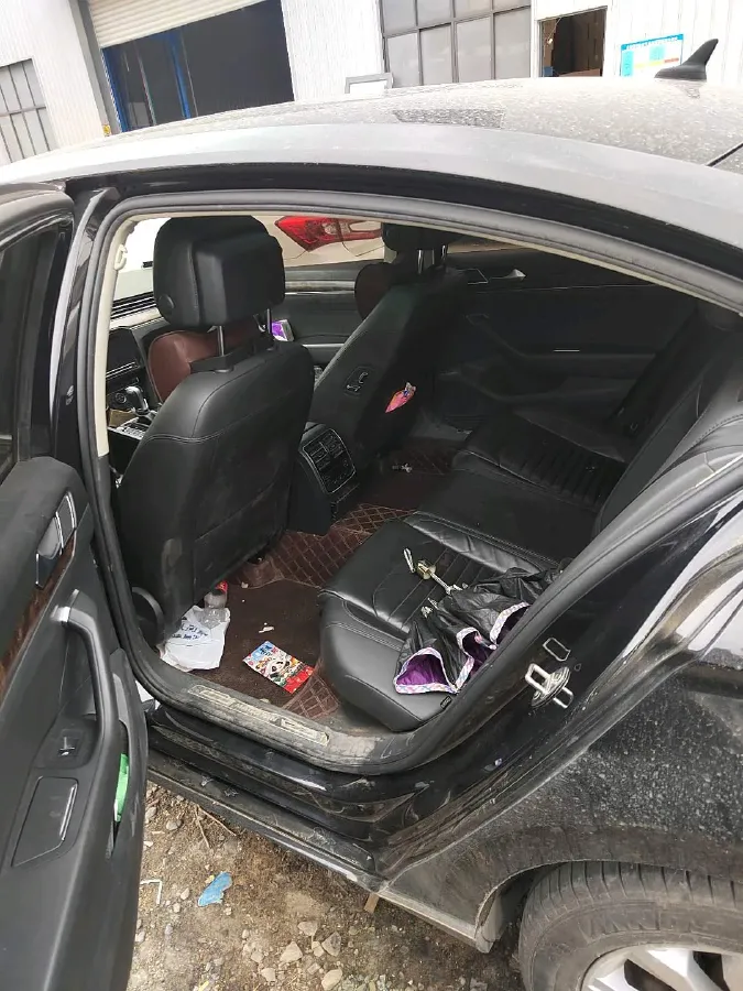 2019 Volkswagen Magotan 2.0T 186HP L4 7DCT,autocango,china used car exporter,china ev exporter,chinese used car exporter,chinese used ev exporter