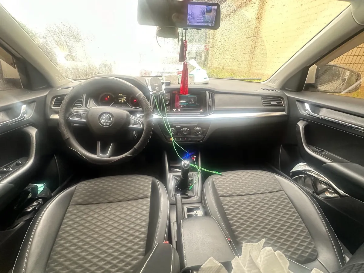 2018 Skoda Kamiq 1.5L 112HP L4 5MT,autocango,china used car exporter,china ev exporter,chinese used car exporter,chinese used ev exporter