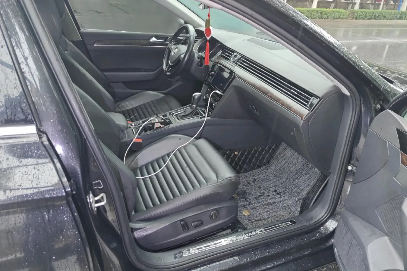 2019 Volkswagen Magotan 2.0T 186HP L4 7DCT,autocango,china used car exporter,china ev exporter,chinese used car exporter,chinese used ev exporter