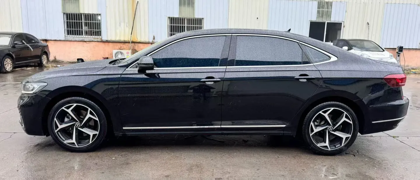 2023 Volkswagen Passat 2.0T 186HP L4 7DCT,autocango,china used car exporter,china ev exporter,chinese used car exporter,chinese used ev exporter