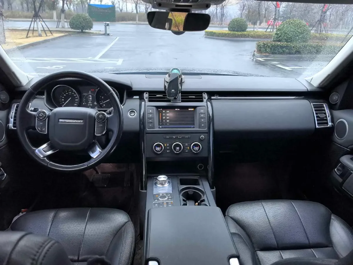 2017 Land Rover Discovery 3.0T 340HP V6 8AT,autocango,china used car exporter,china ev exporter,chinese used car exporter,chinese used ev exporter