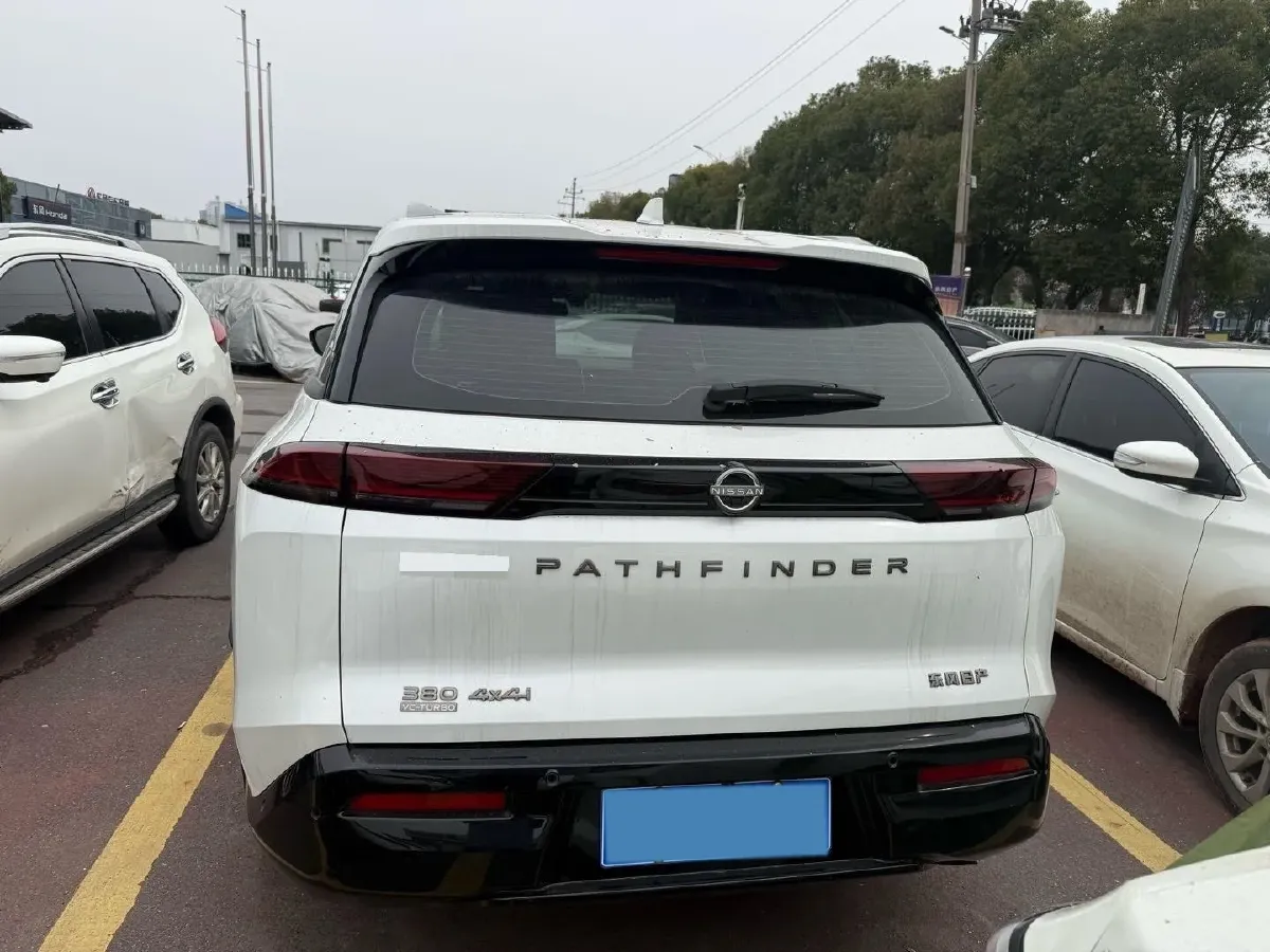 2024 Nissan Pathfinder 2.0T 252HP L4 9AT,autocango,china used car exporter,china ev exporter,chinese used car exporter,chinese used ev exporter