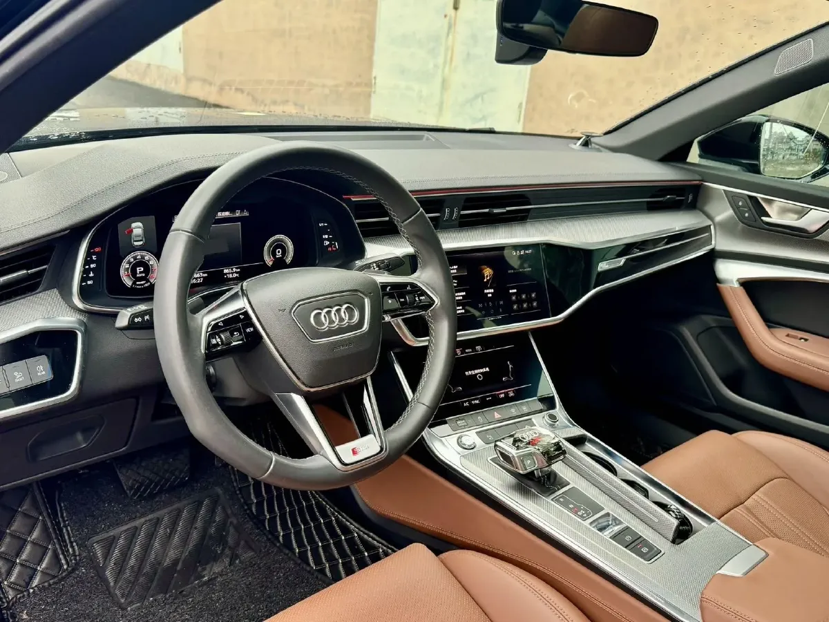 2021 Audi A6L 2.0T 224HP L4 7DCT,autocango,china used car exporter,china ev exporter,chinese used car exporter,chinese used ev exporter