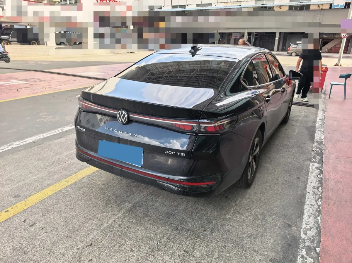 2024 Volkswagen Magotan 1.5T 160HP L4 7DCT,autocango,china used car exporter,china ev exporter,chinese used car exporter,chinese used ev exporter
